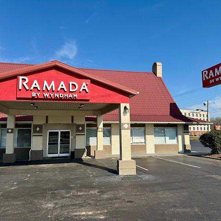 Отель Ramada By Wyndham Ламбертон Экстерьер фото